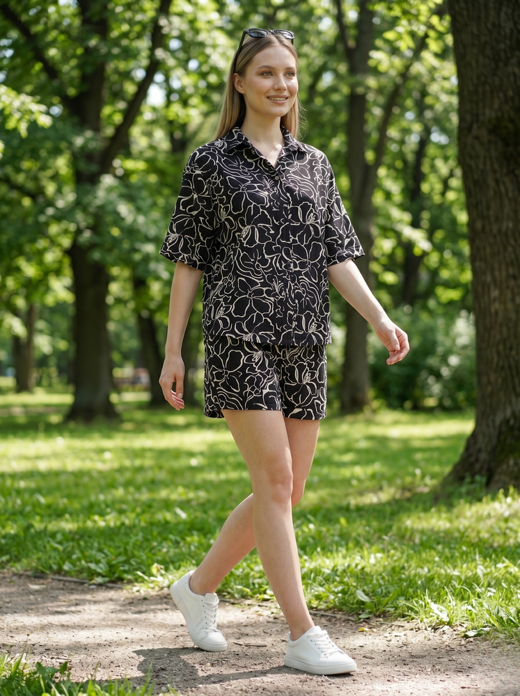 Костюм с шортами женский 42 Черный LOOK SWEET (745945-42) 745945-42 фото